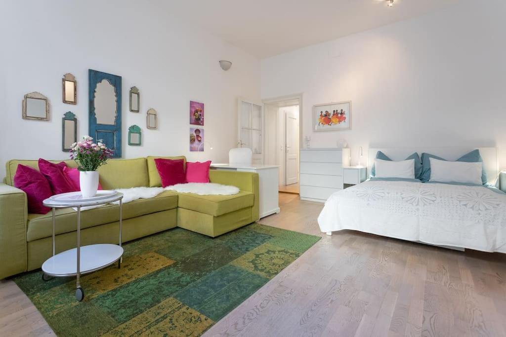 וינה Danube Art Apartments מראה חיצוני תמונה