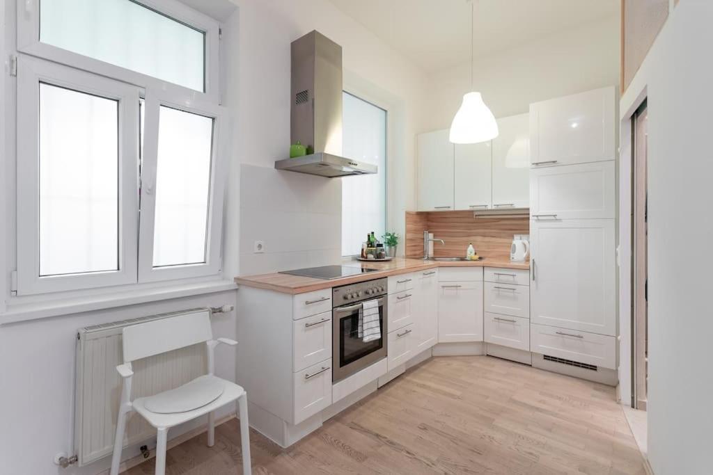 וינה Danube Art Apartments מראה חיצוני תמונה