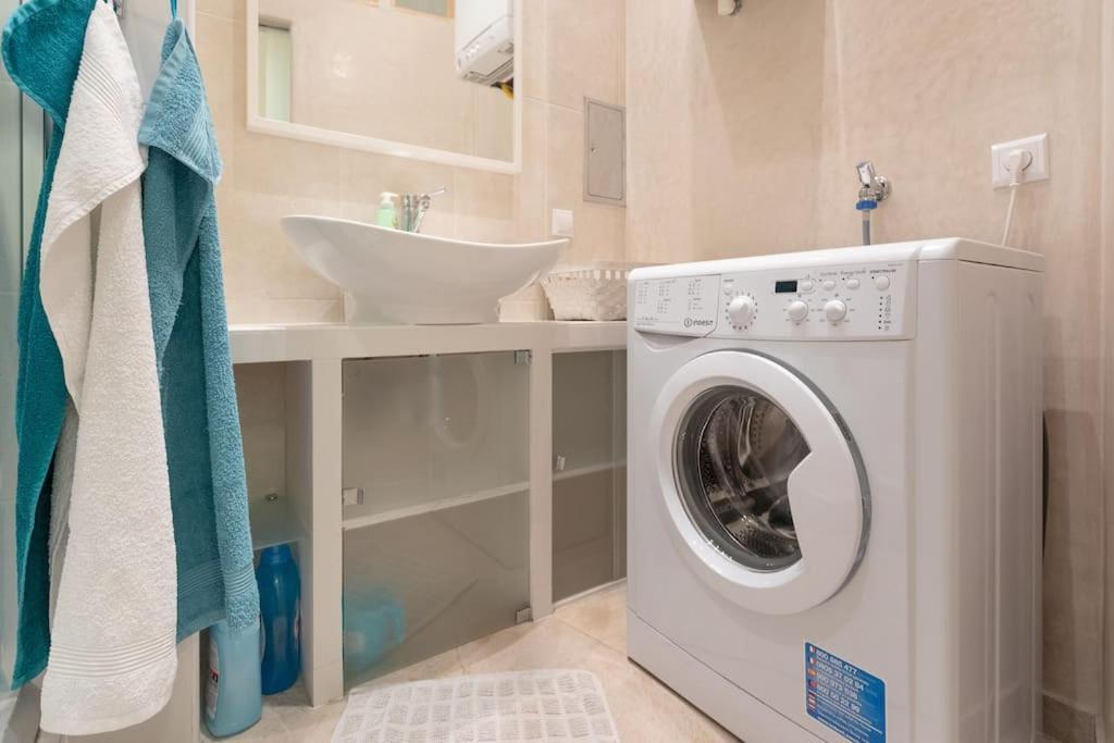 וינה Danube Art Apartments מראה חיצוני תמונה