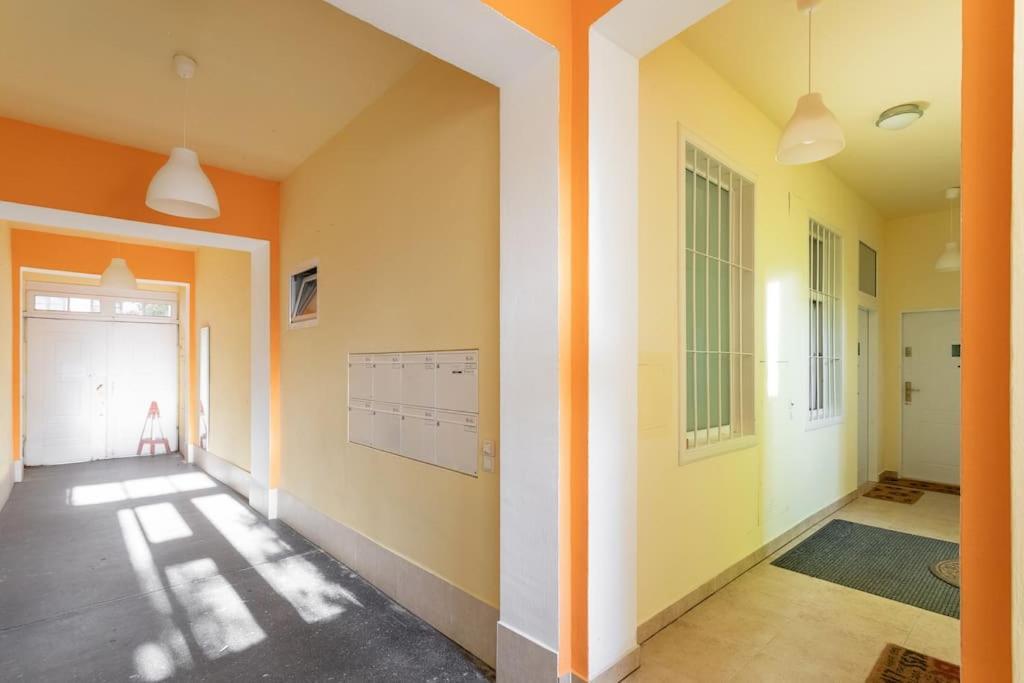 וינה Danube Art Apartments מראה חיצוני תמונה